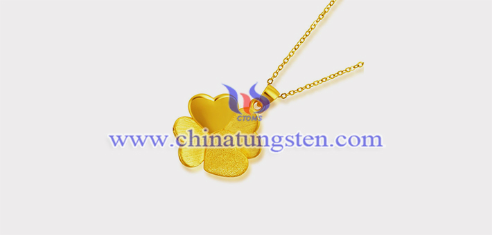 gold plated tungsten alloy lucky clover pendant picture