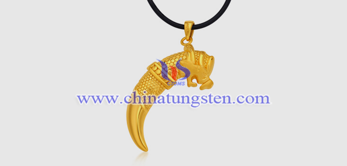 gold plated tungsten alloy wolf tooth pendant picture